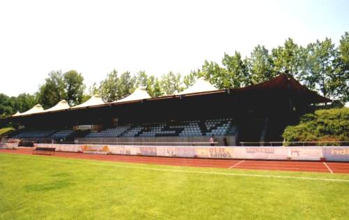 Waldstadion Böblingen Dagersheim - Tribüne