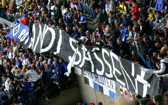 Stadion - Verabschiedung Andreas Sassen durch die HSV-Fans