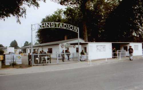 Jahnstadion - Au&szlig;enansicht