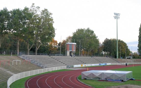 Stadion an der Berliner Straße - Gegenseite